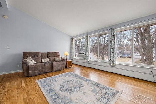 2405 Damman Apt. 201 Drive, Midland, MI, 48640 | Card Image