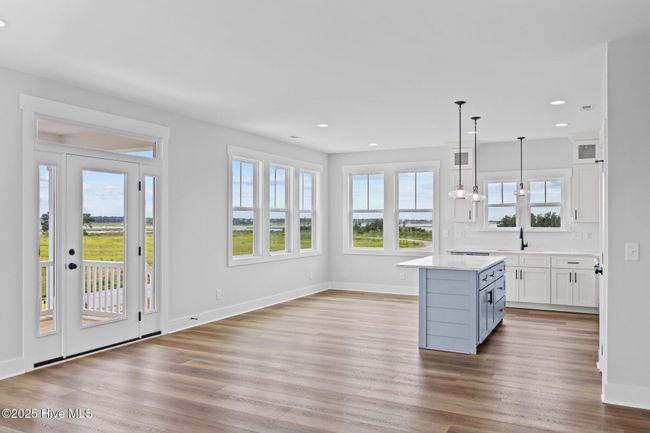 Similar Build Summer Breeze | Image 43