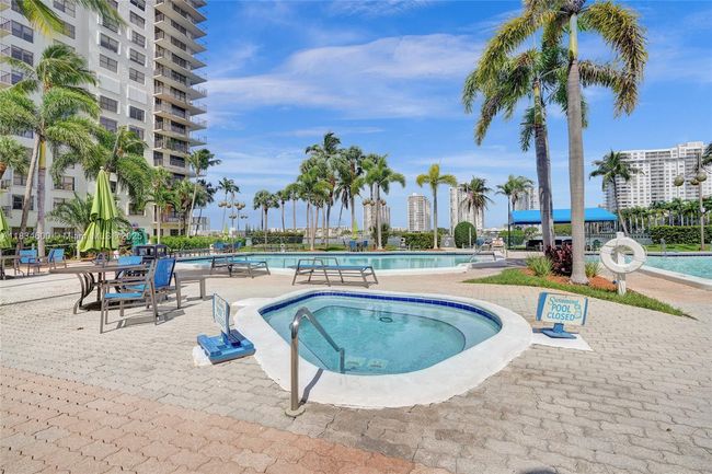APT-2003 - 18151 Ne 31 St Ct, Condo with 1 bedrooms, 2 bathrooms and null parking in Aventura FL | Image 51