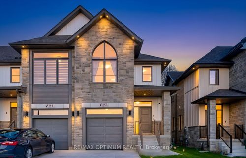 142 Queensbrook Cres, Cambridge, ON, N1S0E4 | Card Image
