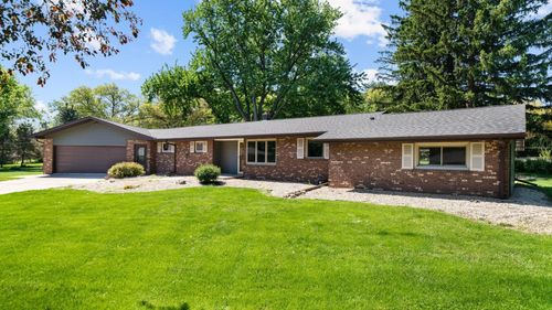 313 W Margaret Fuller Rd, Oregon, IL, 61061-9302 | Card Image