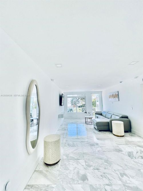 306-1150 Euclid Ave, Miami Beach, FL, 33139-4530 | Card Image