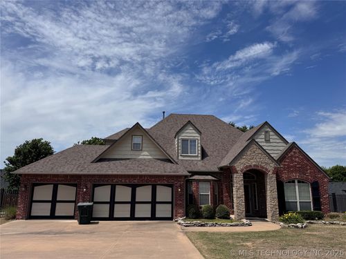 810 S Tallchief Ave, Skiatook, OK, 74070-6159 | Card Image