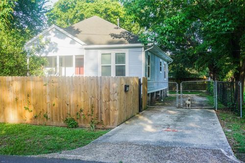 4115 Rogers St, Houston, TX, 77022-4013 | Card Image