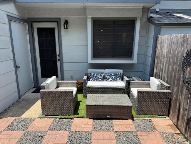 View of patio / terrace featuring outdoor lounge area | Image 20