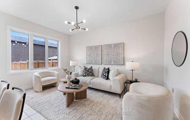25 Velia Crt, House attached with 5 bedrooms, 4 bathrooms and 2 parking in Woodbridge ON | Image 8