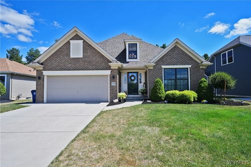 133 Boxelder Ln, Amherst, NY, 14228-1352 | Card Image