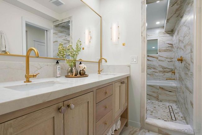 UNIT-114 - 435 S Sierra Ave, Condo with 1 bedrooms, 2 bathrooms and 2 parking in Solana Beach CA | Image 18