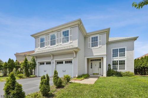 31 Dahlia Ct, Piscataway, NJ, 08854-6673 | Card Image