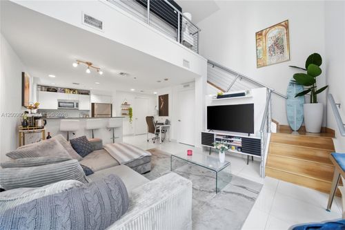 1002-1050 Brickell Ave, Miami, FL, 33131-3905 | Card Image