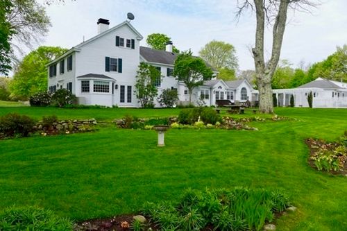 31 Lamberts Cove Rd, Vineyard Haven, MA, 02568-6730 | Card Image