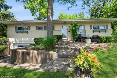 595 Ravinia Rd, Highland Park, IL, 60035-4017 | Card Image