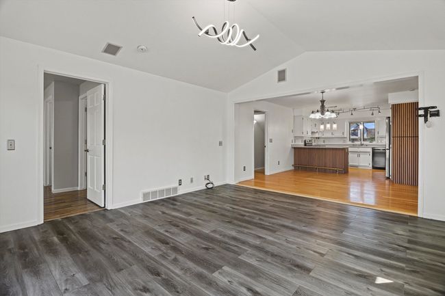 W2543 Skyview Ct, House other with 4 bedrooms, 4 bathrooms and null parking in APPLETON WI | Image 9