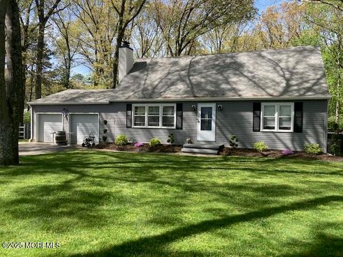 153 W Millstream Rd, CREAM RIDGE, NJ, 08514-2315 | Card Image