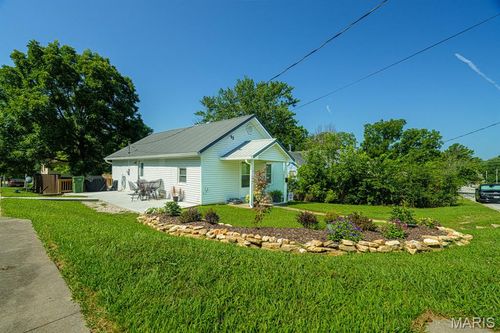 712 E 11th St, Rolla, MO, 65401-2704 | Card Image