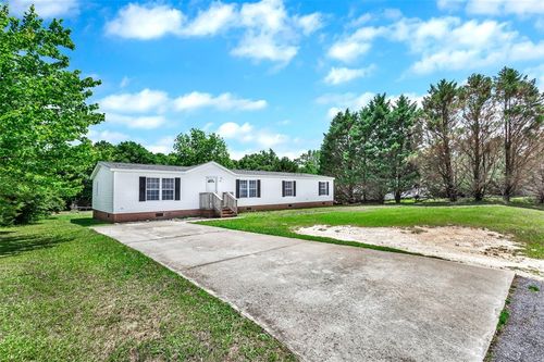 109 Sue Ella Ct, Townville, SC, 29689-4449 | Card Image