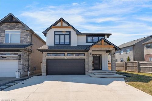 629 Doonwoods Cres, Kitchener, ON, N2P0E6 | Card Image