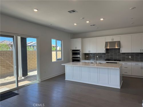 114 Pansy, Irvine, CA, 92618-5702 | Card Image