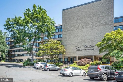 510-600 Roosevelt Blvd, FALLS CHURCH, VA, 22044-3135 | Card Image