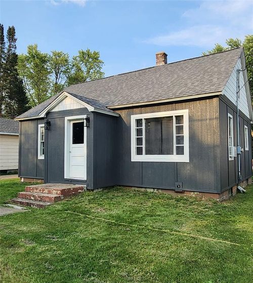 1031 Nunn Ave, Rice Lake, WI, 54868-1008 | Card Image
