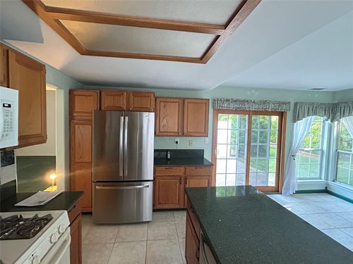 9 Glen Dr, Ridge, NY, 11961-1612 | Card Image