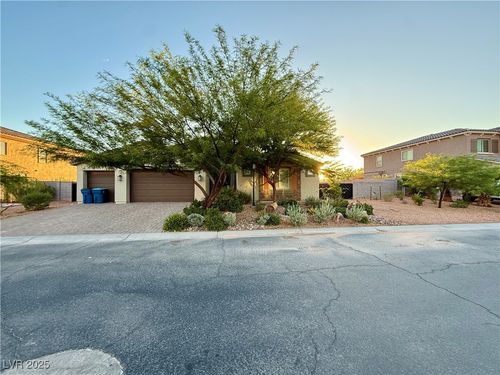 3821 River Heights Ln, Logandale, NV, 89021-0165 | Card Image