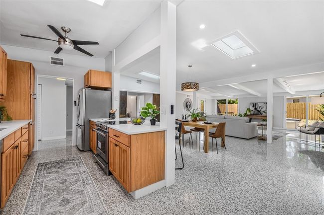 4925 Camellia Way S, House other with 3 bedrooms, 2 bathrooms and null parking in ST PETERSBURG FL | Image 14