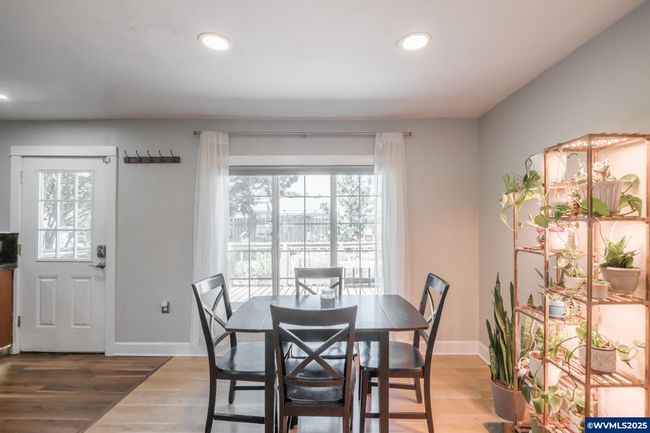 409 28 Th Ave Se, House other with 3 bedrooms, 2 bathrooms and null parking in Albany OR | Image 12