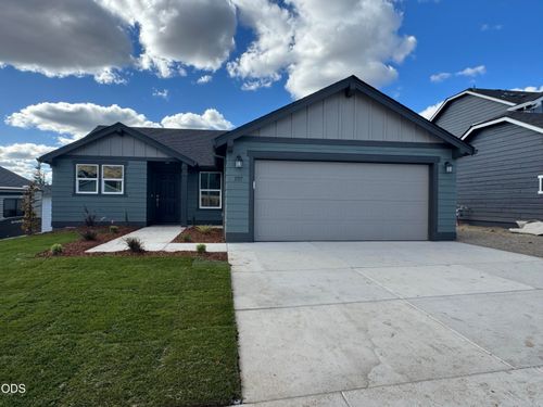 108-3717 Medford Ctr, Medford, OR, 97504 | Card Image
