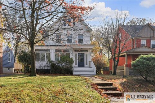 100 Lawrence Ave, Highland Park, NJ, 08904-1849 | Card Image