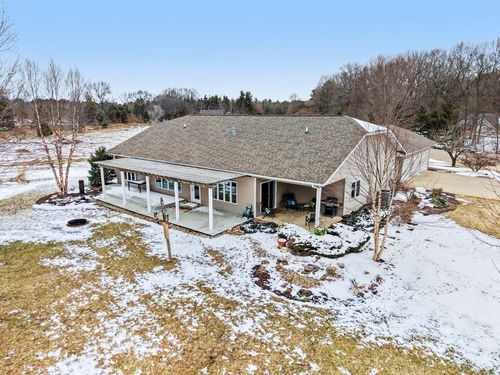 8079 Pigeon Creek Dr, West Olive, MI, 49460-8609 | Card Image