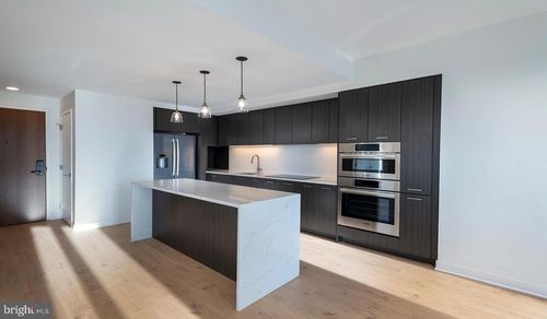 1b-e-0715-4710 Elm Street, BETHESDA, MD, 20814 | Card Image