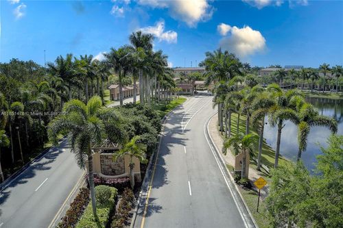 10502-14774 Sw 10th St, Pembroke Pines, FL, 33027-6517 | Card Image