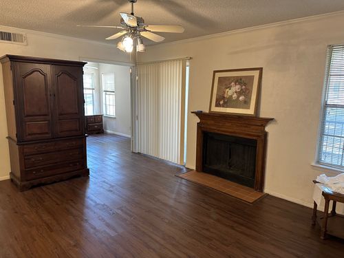 apt-1090-5300 Keller Springs Rd, Dallas, TX, 75248-2790 | Card Image
