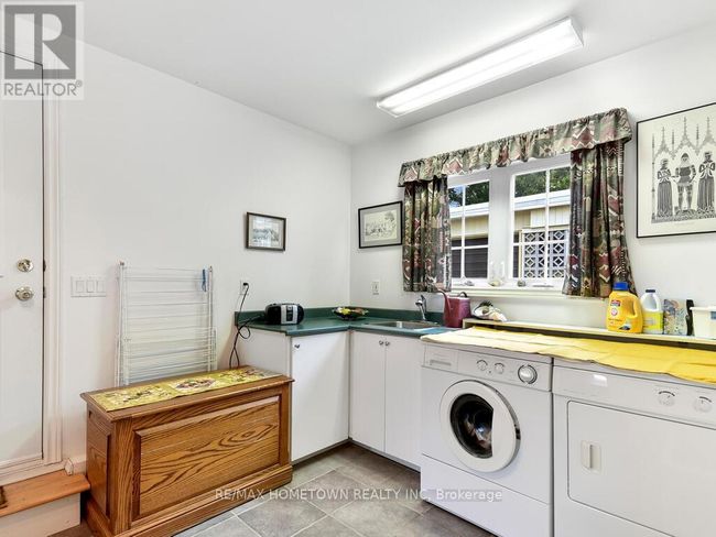 92 Water St E, House other with 2 bedrooms, 3 bathrooms and 2 parking in Brockville ON | Image 23