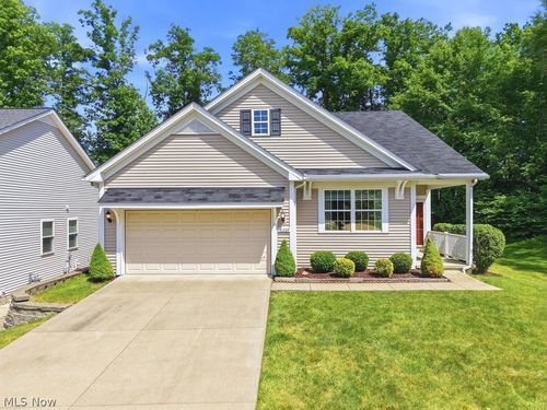 18269 River Valley Blvd, North Royalton, OH, 44133-6094 | Card Image