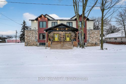 664 King St, Port Colborne, ON, L3K4H8 | Card Image