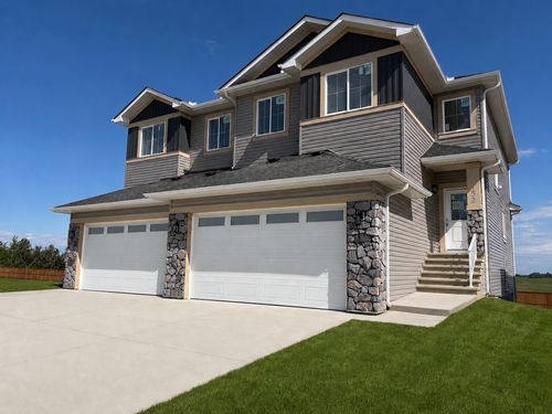 152 Lakewood Cir, Strathmore, AB, T1P0G8 | Card Image