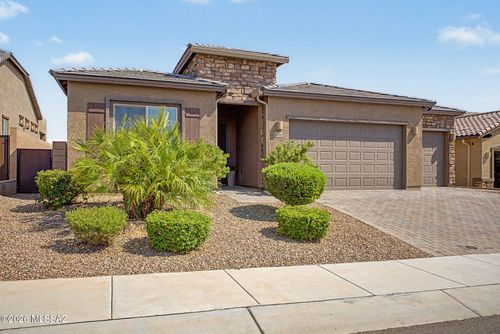10702 N Iron Peak Drive, Oro Valley, AZ, 85742 | Card Image