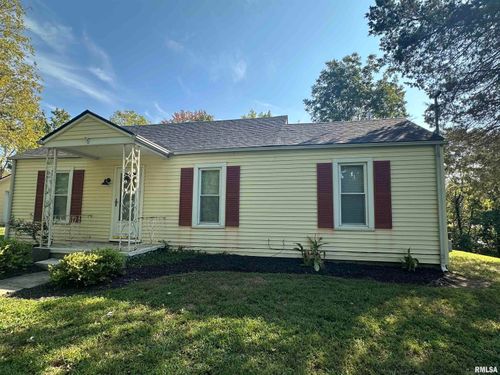 338 Warren Rd, Carbondale, IL, 62901-5813 | Card Image