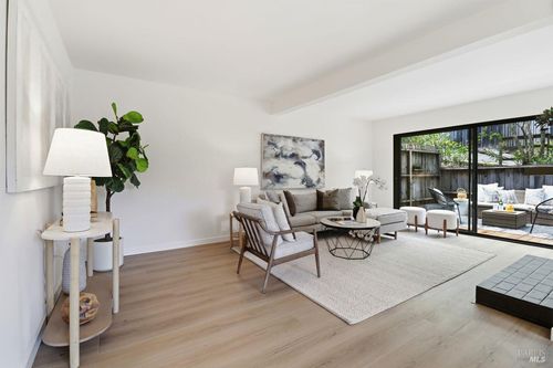 318 Sylvia Way, San Rafael, CA, 94903-3146 | Card Image