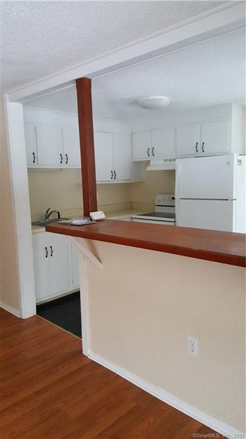 a-14 White Oak Condo, Mansfield, CT, 06250 | Card Image