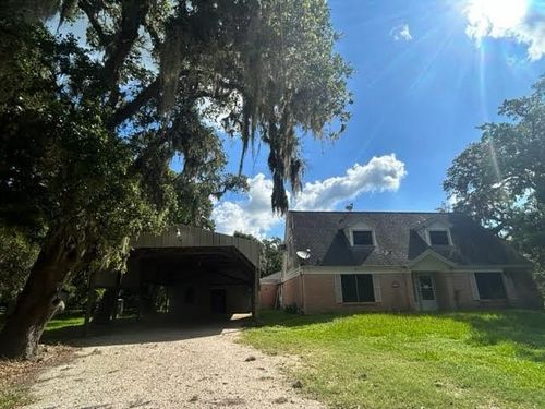 543 Bluebonnet Dr, Freeport, TX, 77541-9409 | Card Image
