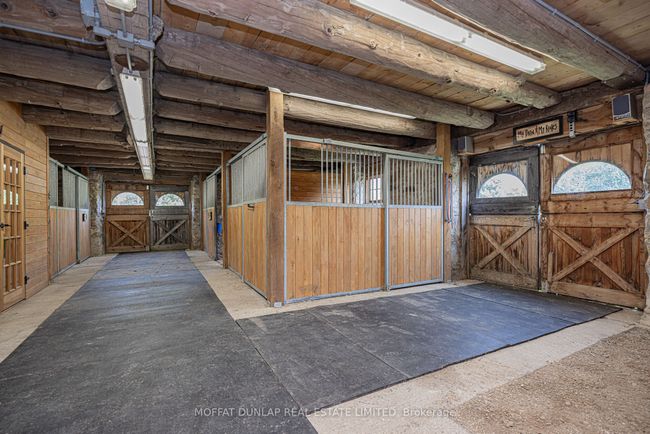 16089 Shaws Creek Rd, House other with 3 bedrooms, 3 bathrooms and 10 parking in Caledon ON | Image 29