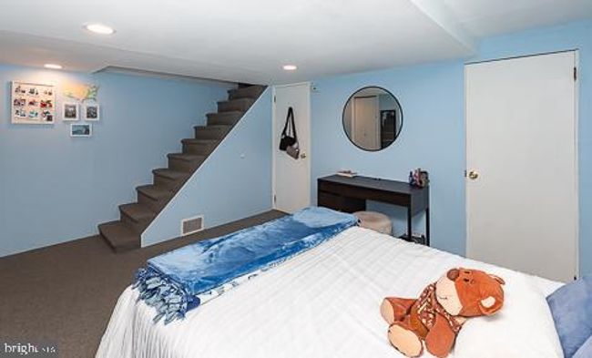 5207 Gramercy Dr, Townhouse with 3 bedrooms, 2 bathrooms and null parking in Clifton Hts PA | Image 24