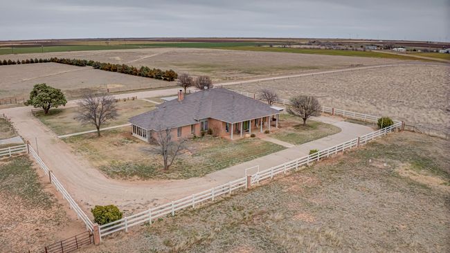 14101 E Fm 1527, Home with 3 bedrooms, 4 bathrooms and null parking in Lorenzo TX | Image 86