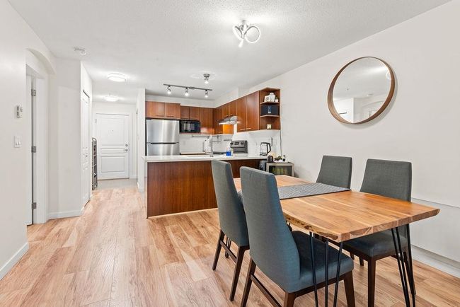 109 - 4868 Brentwood Dr, Condo with 2 bedrooms, 2 bathrooms and 1 parking in Burnaby BC | Image 5