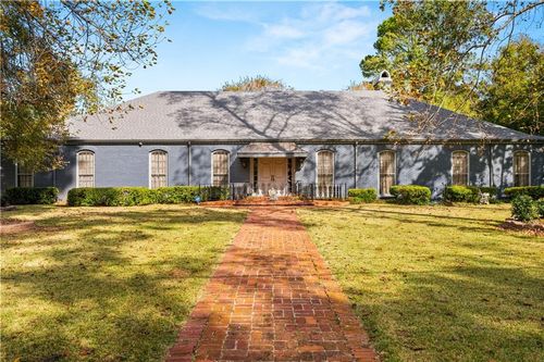 3803 Pecan Dr, Alexandria, LA, 71302-2548 | Card Image