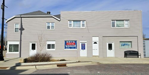 500 Main St, La Porte City, IA, 50651-1446 | Card Image