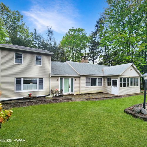515 Covered Bridge Dr, Lakeville, PA, 18438-6744 | Card Image